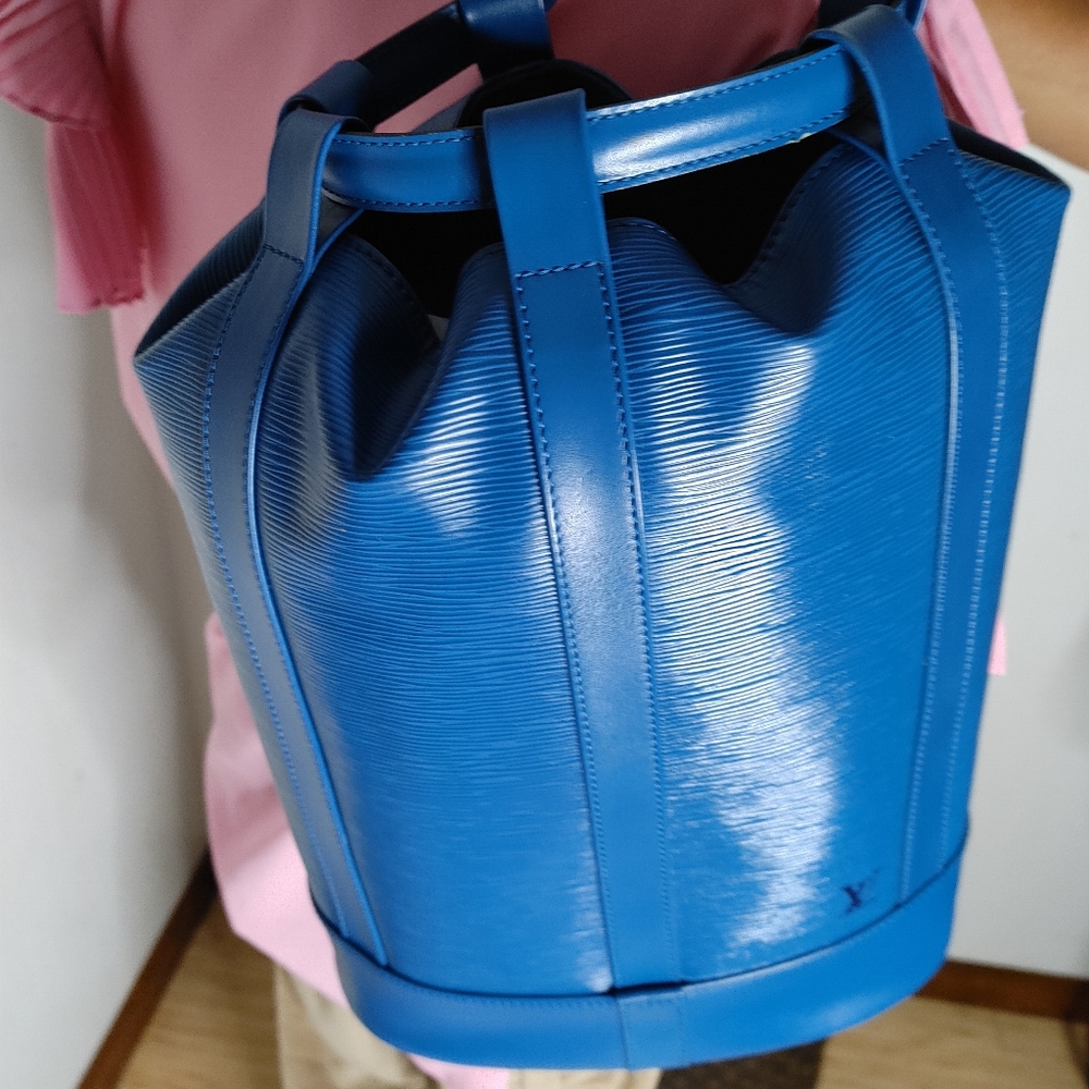 Louis Vuitton blue epi leather Randonee